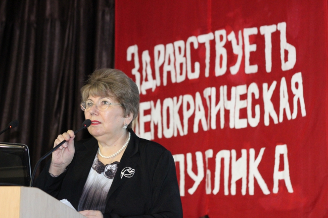 Студенты СПбГПМУ обсудили причины и итоги Великой Октябрьской революции 14