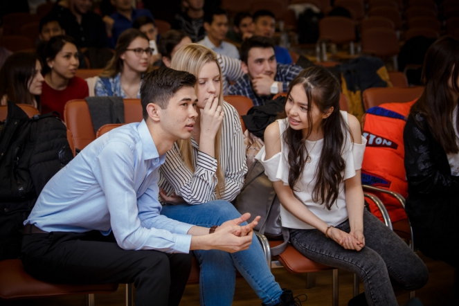 Студенты-иностранцы СПбГПМУ провели «Брейн-ринг»