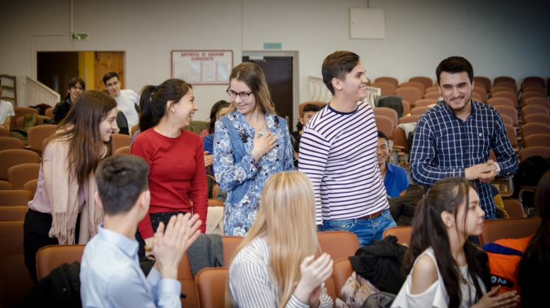 Студенты-иностранцы СПбГПМУ провели «Брейн-ринг» 14