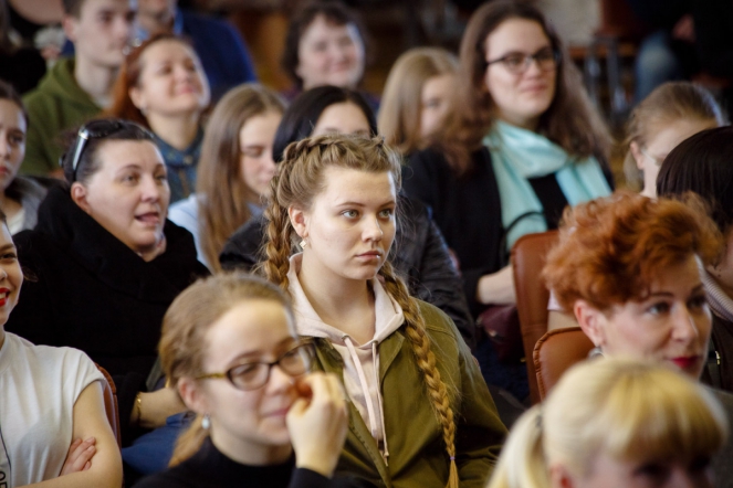 Педиатрический университет распахнул свои двери для более 400 абитуриентов 10