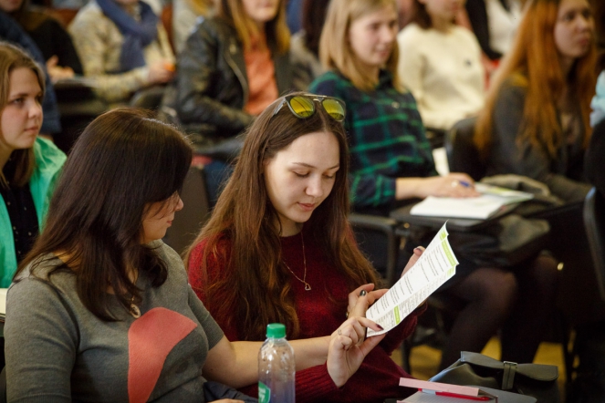 Педиатрический университет распахнул свои двери для более 400 абитуриентов 12