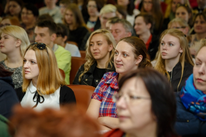 Педиатрический университет распахнул свои двери для более 400 абитуриентов 16