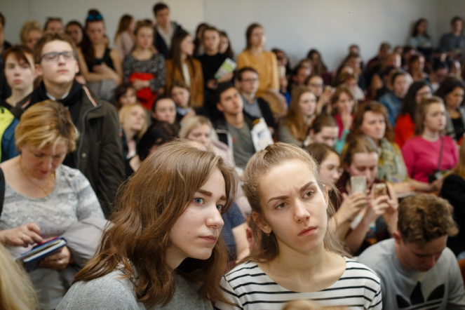 Педиатрический университет распахнул свои двери для более 400 абитуриентов 36