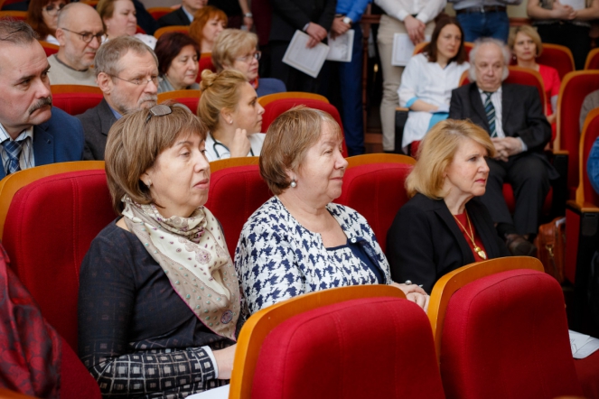 На ученом совете впервые вручены именные стипендии студентам 18