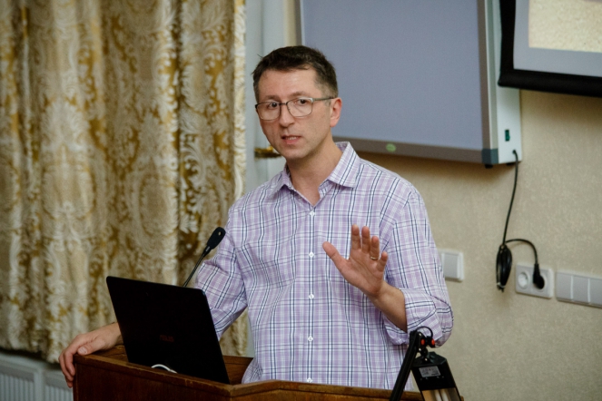 В СПбГПМУ выступил специалист из Канады