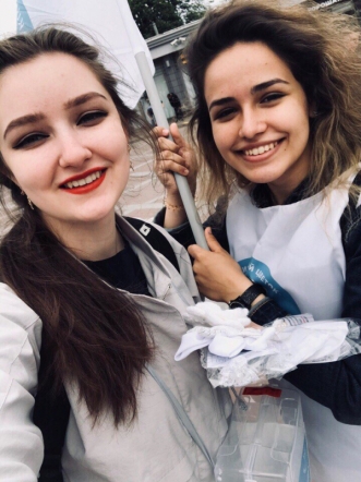 37 волонтеров СПбГПМУ приняли участие в акции "Белый цветок" 3