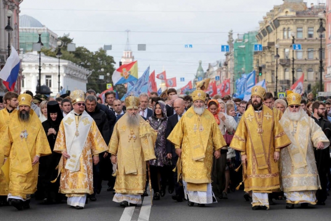 Педиатрический университет принял участие в общегородском Крестном ходе