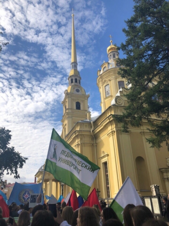 Студенты СПбГПМУ - участники Парада российских студентов 2