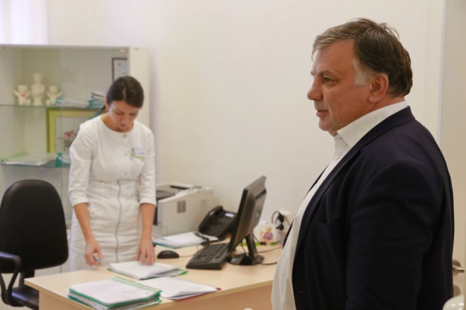 Ректор СПбГПМУ дал оценку работе неонатологов Красноярска