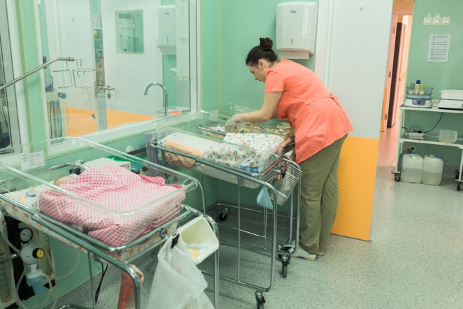 Занятия по медицинскому массажу для студентов, медсестер и врачей