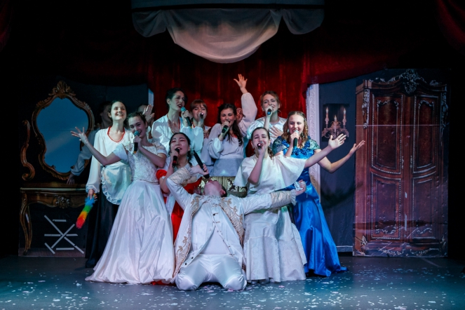 Спектакль «Беда от нежного сердца» прошел в СПбГПМУ 15