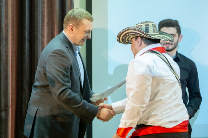 Фестиваль «Радость мира» объединил иностранных студентов в СПбГПМУ 23