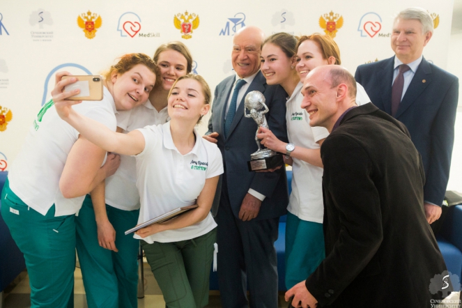 Команда СПбГПМУ завоевала «Серебряный МедСкилл»