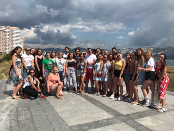 90 студентов побывали на Черном море от Педиатрического университета