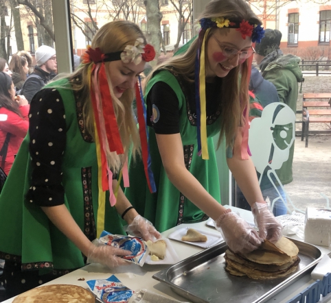 В Педиатрическом университете отметили Масленицу 3