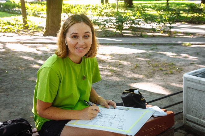 Более 20 художников нарисовали Педиатрический университет 6