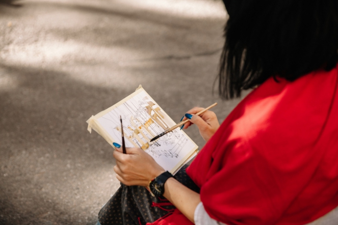 Более 20 художников нарисовали Педиатрический университет 18