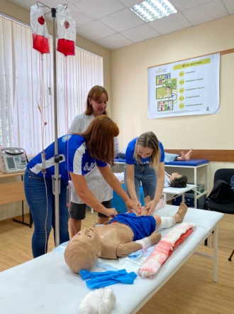 Футбольных мам обучили навыкам первой помощи 10