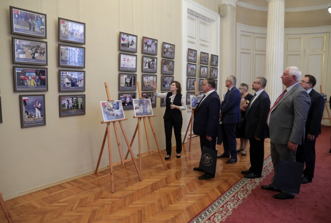 Ректору СПбГПМУ вручили благодарность за  вклад в борьбу с COVID-19 3