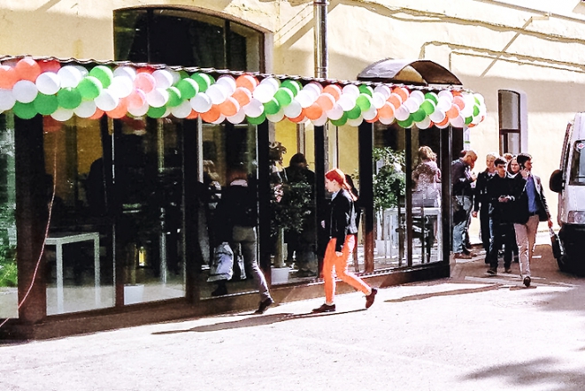 Кафе-столовая принимает заказы на бесплатную доставку