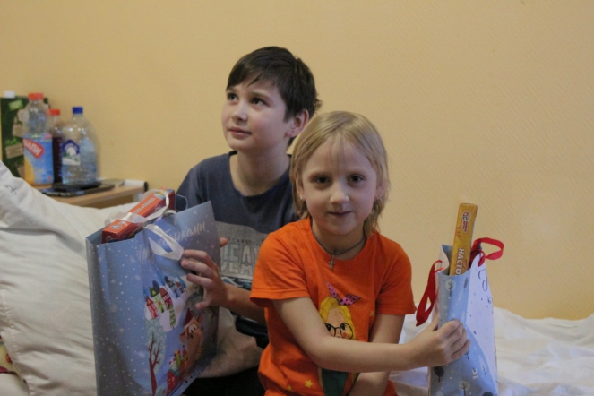 Пациентов клиники СПбГПМУ поздравил Дед Мороз 19