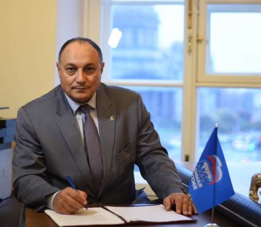 Сергей Купченко поздравил студентов Санкт-Петербурга