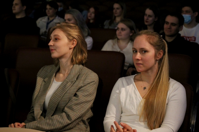 Студенты СПбГПМУ провели литературно-музыкальный вечер 8