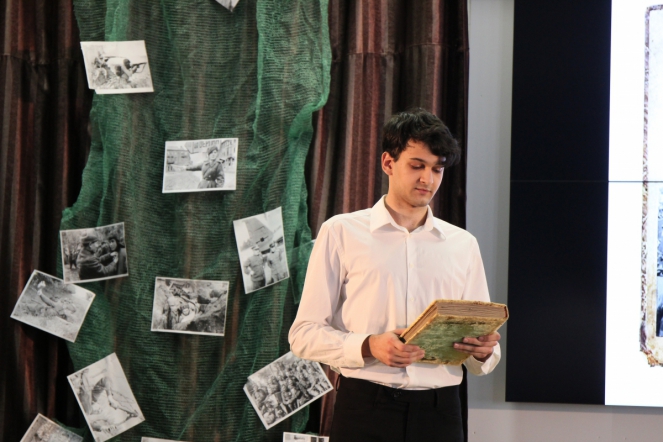 Студенты СПбГПМУ исполнили песни Победы 9