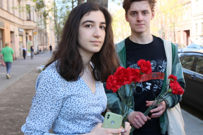 Студенты СПбГПМУ возложили цветы у представительства Татарстана в Санкт-Петербурге 1