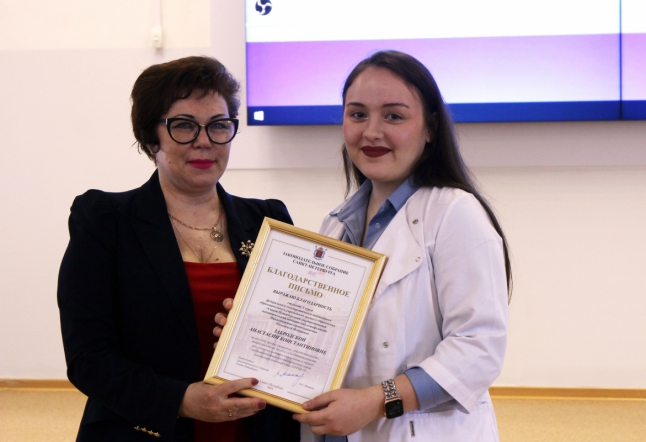 Студентов Педиатрического университета поблагодарили за борьбу с COVID-19 28