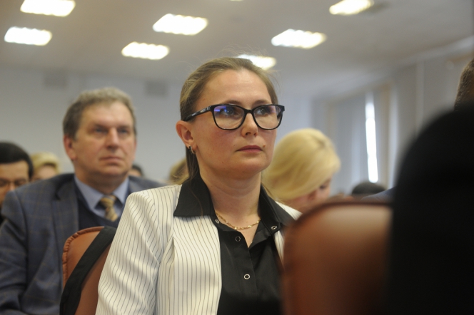 26 мая: Пленарное  заседание 13