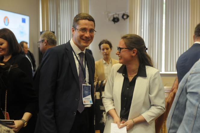 26 мая: Пленарное  заседание 34