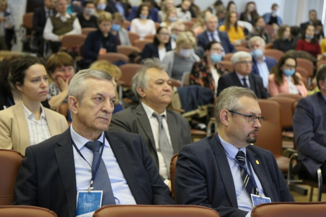 26 мая: Пленарное  заседание 66