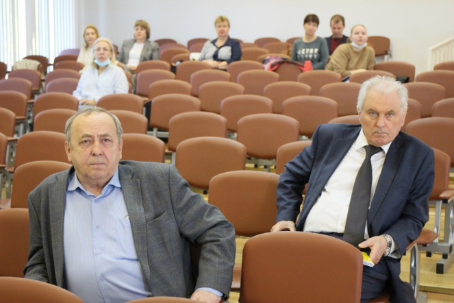 27 мая: Пленарное заседание 9