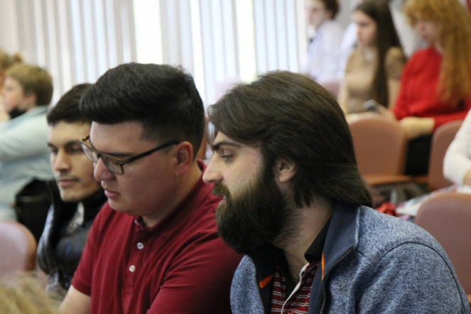 28 мая: Пленарное заседание 19