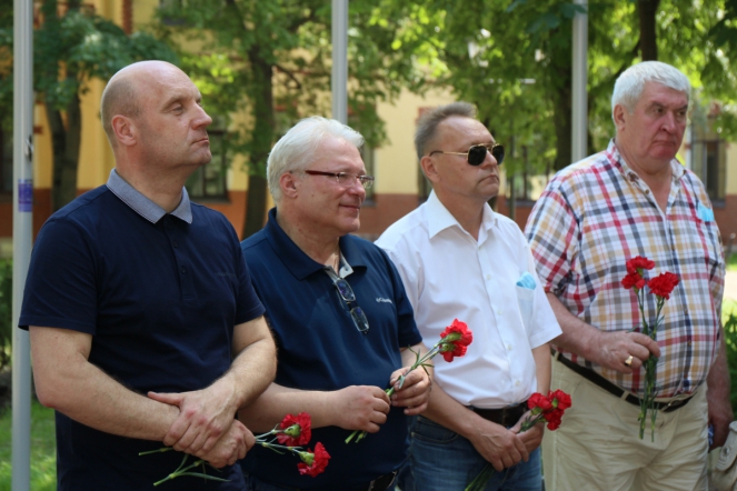 22 июня в Педиатрическом университете прошёл митинг памяти 10