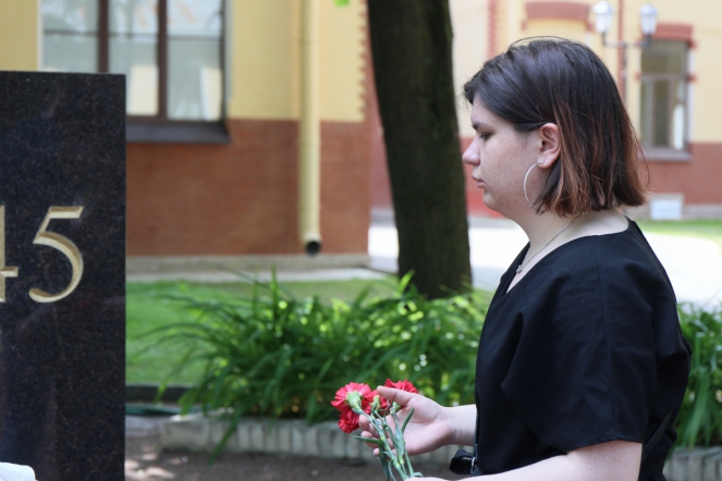 22 июня в Педиатрическом университете прошёл митинг памяти 17