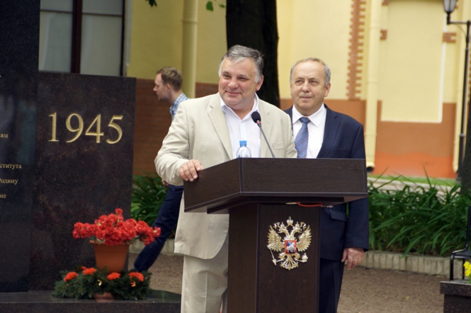 В Педиатрическом университете вручили дипломы выпускникам 7