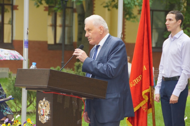 В Педиатрическом университете вручили дипломы выпускникам 11