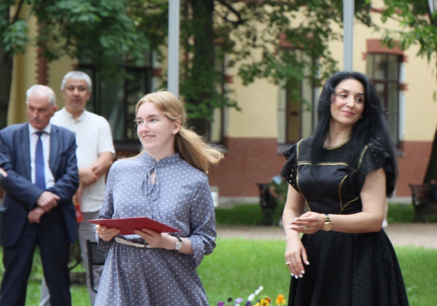 В Педиатрическом университете вручили дипломы выпускникам 59