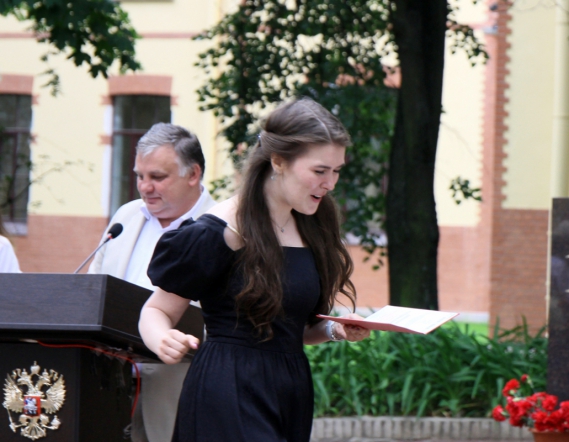 В Педиатрическом университете вручили дипломы выпускникам 79