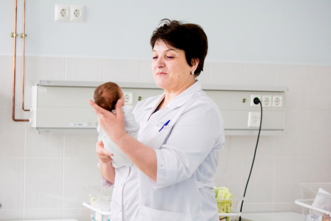 Неонатолог СПбГПМУ объяснила как оценивают новорожденного по шкале Апгар