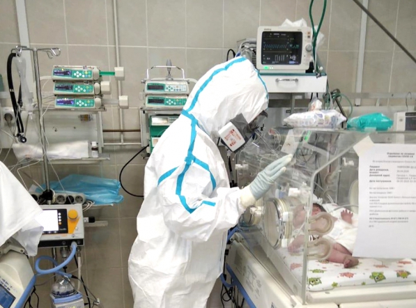 «Сначала не верил в COVID-19». Петербургские студенты о борьбе с инфекцией