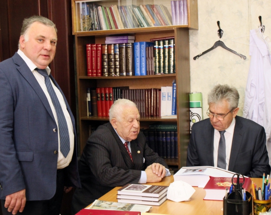 Ректор СПбГПМУ встретился с академиками Александром Сергеевым и Александром Ноздрачевым 2