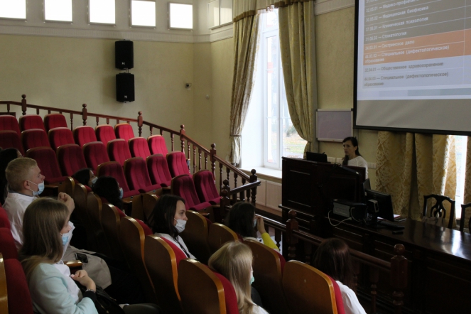 СПбГПМУ посетили школьники с Дальнего Востока 7