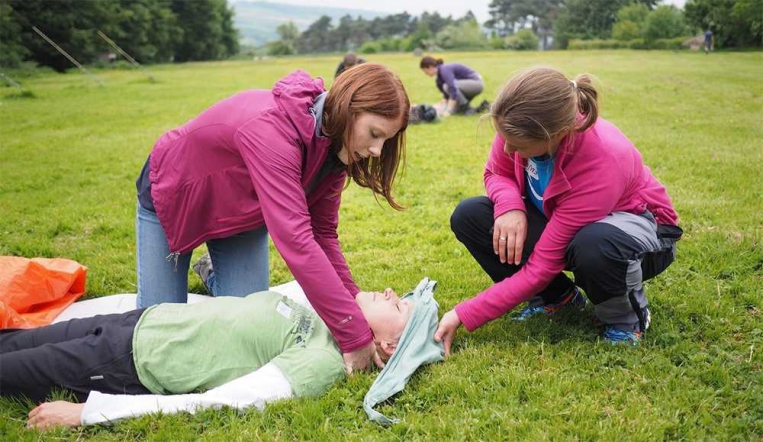 Врач СПбГПМУ объяснила как помочь человеку при обмороке