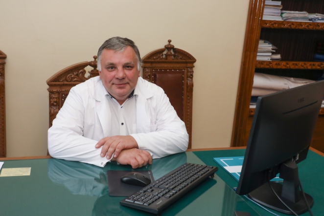 Ректор Педиатрического университета стал почётным профессором НИИДИ ФМБА