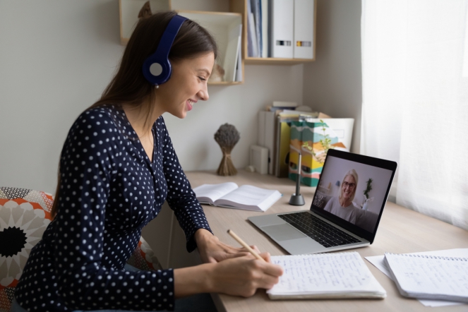 Видеотрансляция Круглого стола «Профессиональное развитие педагога»