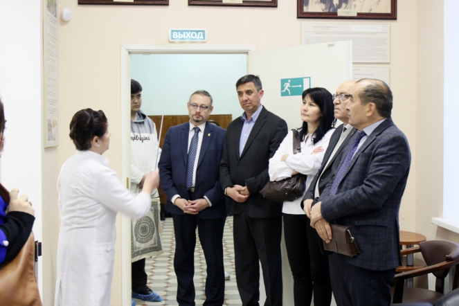 СПбГПМУ и Самаркандский мединститут подписали договор о сотрудничестве 8