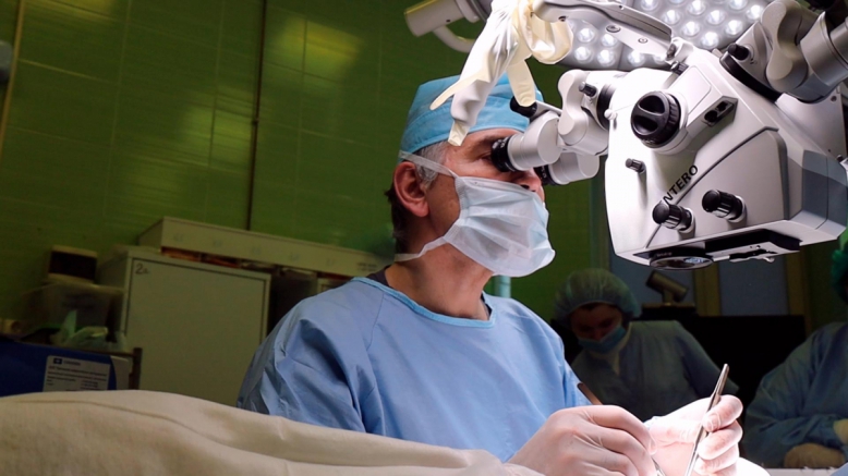 Ангиомикрохирурги СПбГПМУ спасли руку 17-летнему пациенту